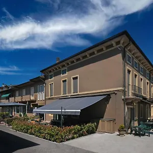 ** Hotel Gelmini Italia