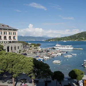 ***** Hotel Grand Italie